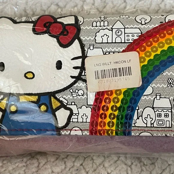 Hello Kitty 40th Anniversary Wallet - Picture 1 of 2